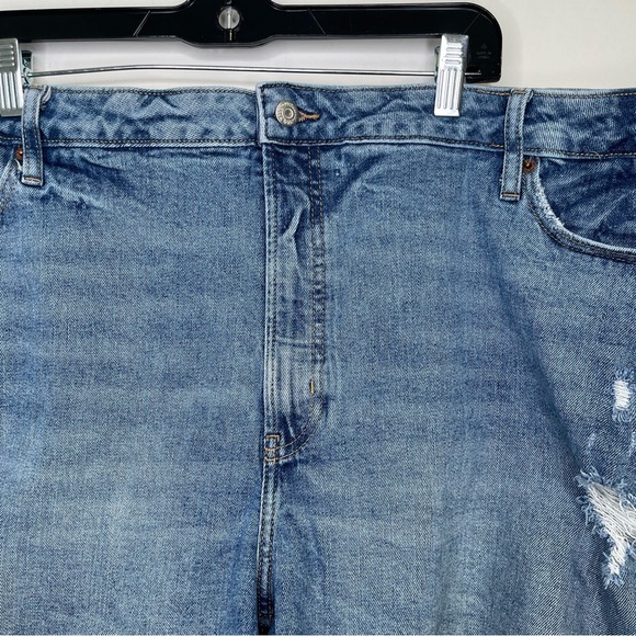 Old Navy OG Straight Jean Shorts in Size 26 - Picture 4 of 6